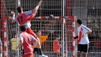 Juveniles vs. Ward. (Foto: /Prensa River)