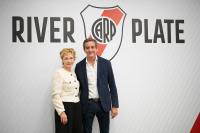 Ignacio Villarroel y Dina Oyun.