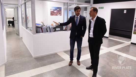 Recorrido por las obras en el Monumental